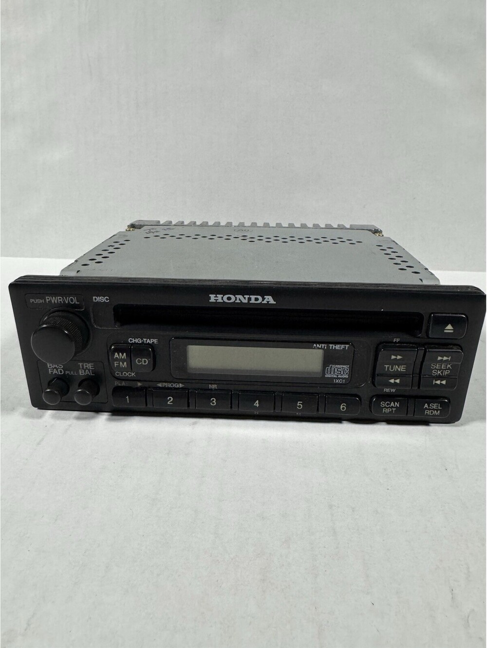 Honda OEM AM FM Cassette CD Radio CQ-JH5810Z 39100-S02-A000 Untested